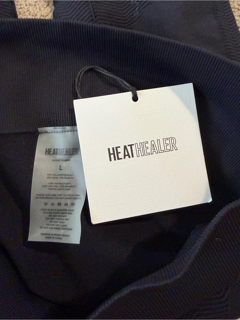 HeatHealer NWT Leggings Size Large - Picture 3 of 3